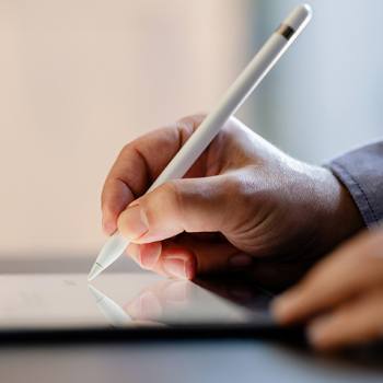 The importance of e-Signature in the hybrid working age